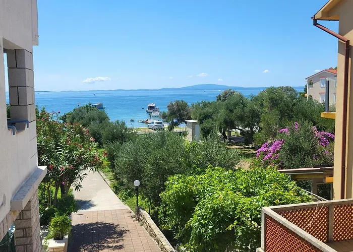 Pensjonat Single Banjol 2008d Rab Town