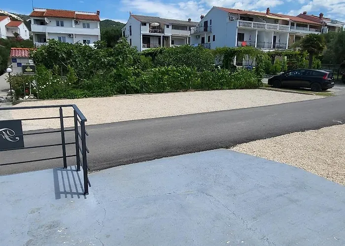 Гостевой дом Single Banjol 2008d